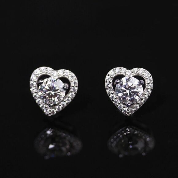 💎203💎 STUNNING DIAMOND MOISSANITE HALO HEART STUD EARRINGS BUNDLE WITH #201 - Picture 6 of 14
